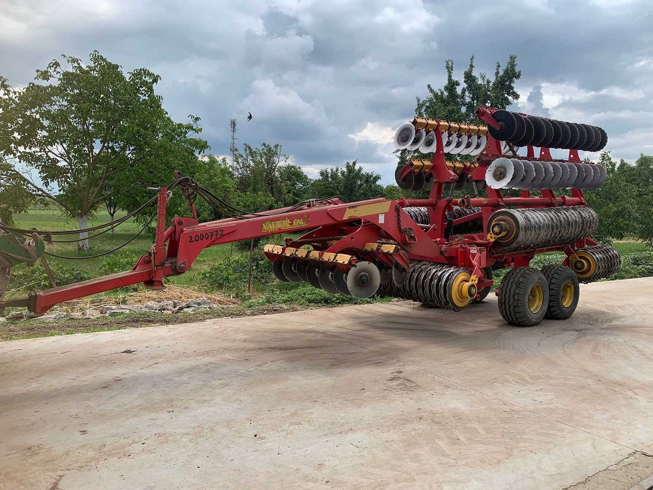 Vaderstad Carrier CR 820 - Δασική ρυμούλκα: φωτογραφία 1 Vaderstad Carrier CR 820 - Δασική ρυμούλκα: φωτογραφία 1