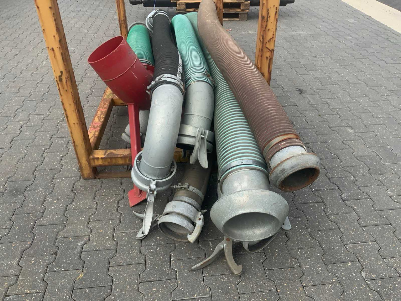 Various manure hoses (8x) - Μηχανηματα λιπάσματα: φωτογραφία 5 Various manure hoses (8x) - Μηχανηματα λιπάσματα: φωτογραφία 5