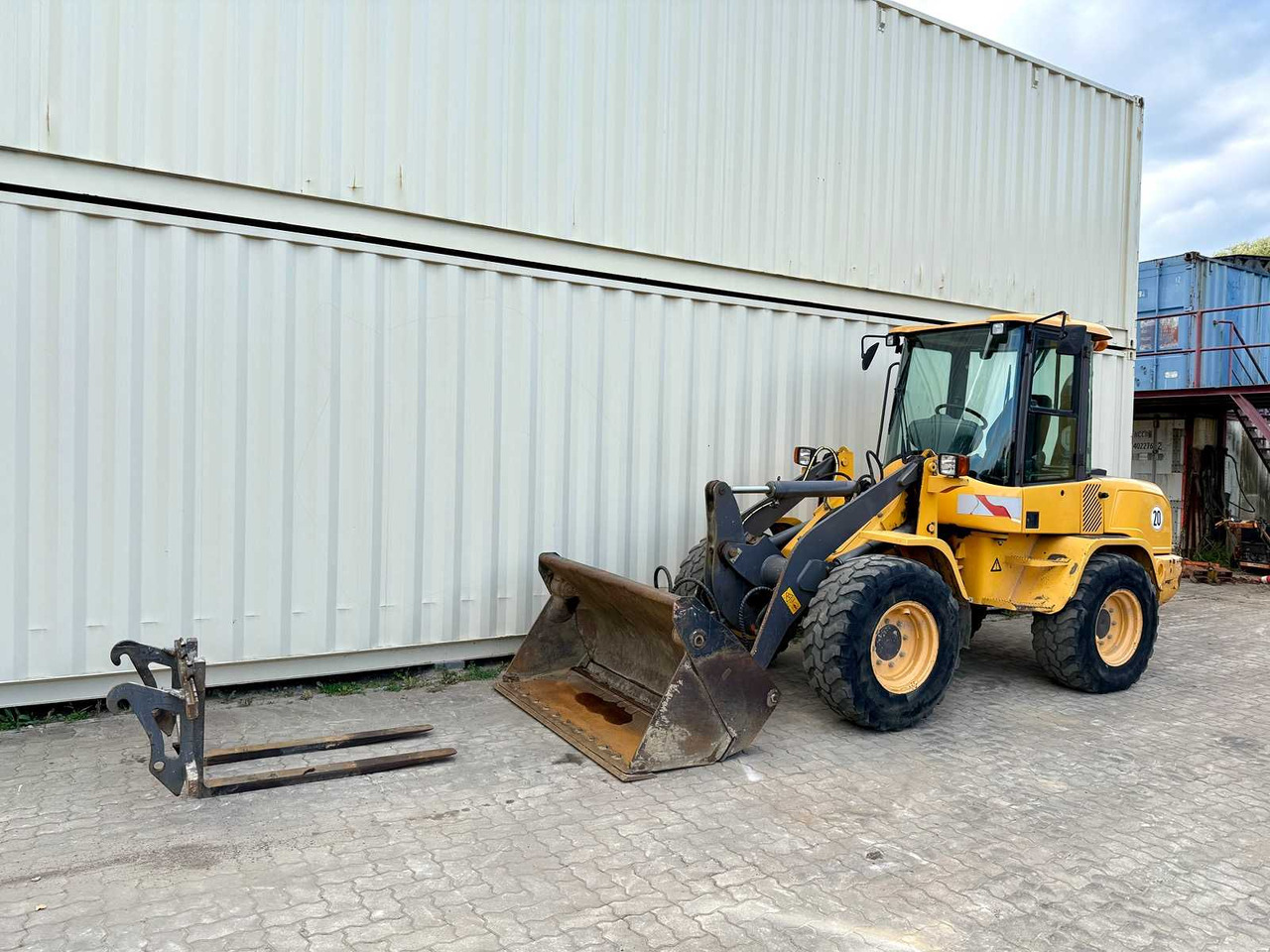 Volvo L30G - Ελαστιχοφόρος φορτωτής: φωτογραφία 2 Volvo L30G - Ελαστιχοφόρος φορτωτής: φωτογραφία 2