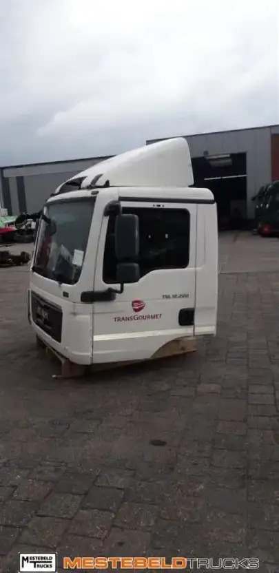 MAN Cabine TGL 12.220 - Καμπίνα για Φορτηγό: φωτογραφία 1 MAN Cabine TGL 12.220 - Καμπίνα για Φορτηγό: φωτογραφία 1