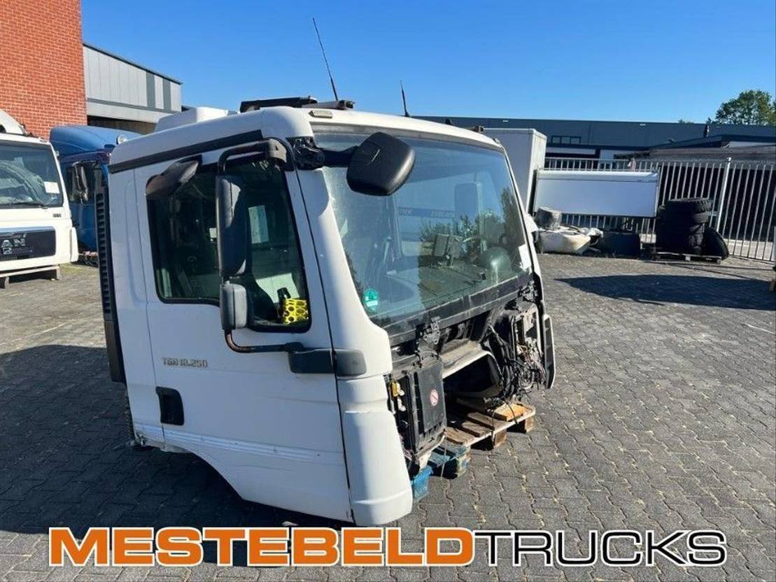 MAN Cabine - Καμπίνα για Φορτηγό: φωτογραφία 3 MAN Cabine - Καμπίνα για Φορτηγό: φωτογραφία 3