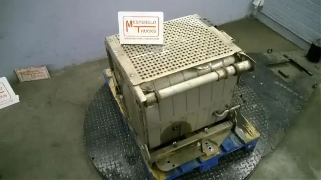 Mercedes-Benz Katalysator 230 L - Σύστημα εξάτμισης για Φορτηγό: φωτογραφία 1 Mercedes-Benz Katalysator 230 L - Σύστημα εξάτμισης για Φορτηγό: φωτογραφία 1