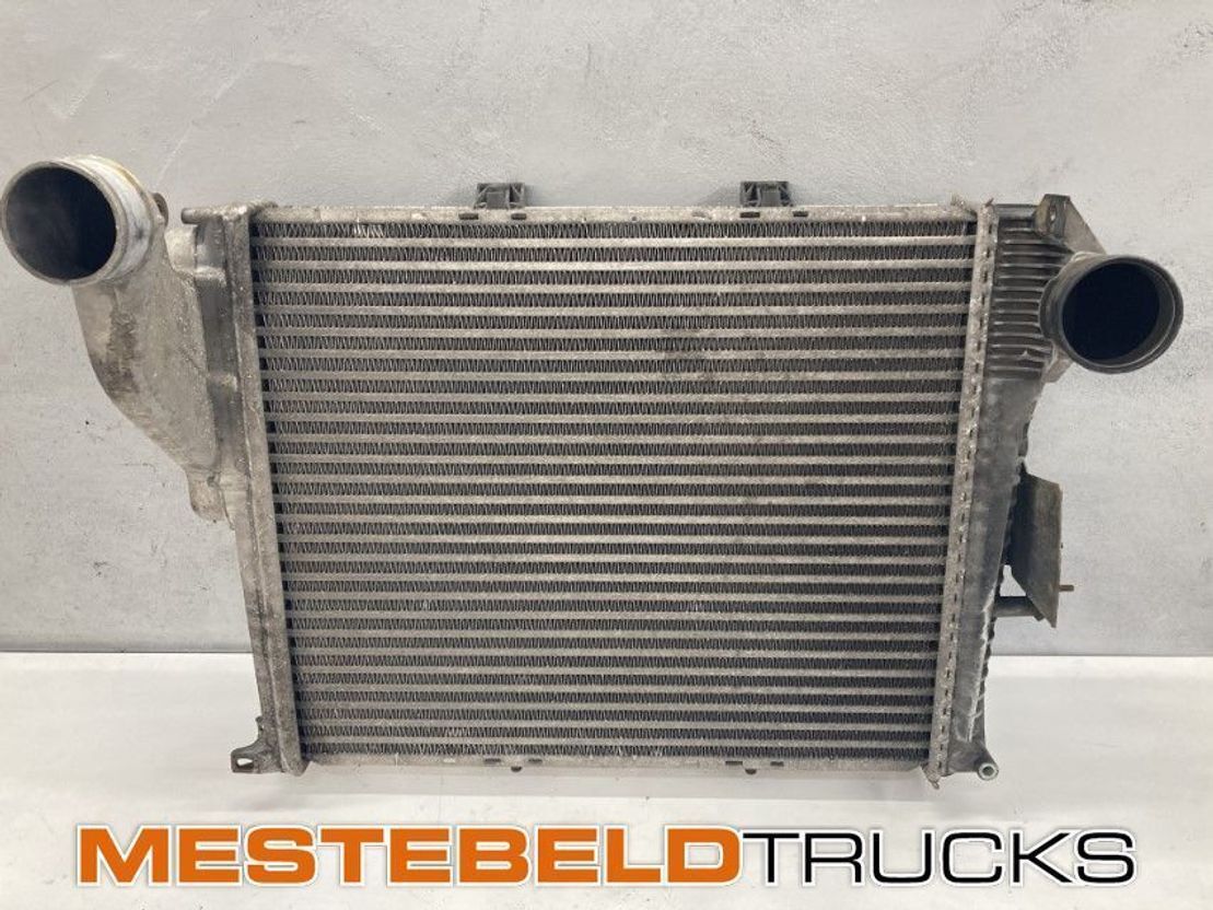 Renault Intercooler - Ενδιάμεσος ψύκτης για Φορτηγό: φωτογραφία 1 Renault Intercooler - Ενδιάμεσος ψύκτης για Φορτηγό: φωτογραφία 1