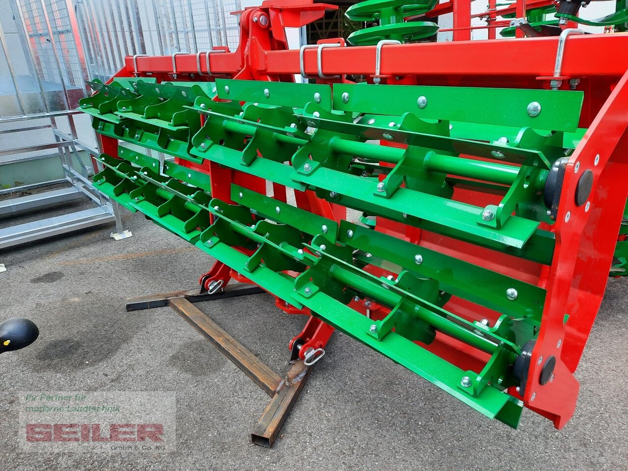 Agro-Masz Messerwalze Cutter 30 - Φρεζοσβαρνα: φωτογραφία 4 Agro-Masz Messerwalze Cutter 30 - Φρεζοσβαρνα: φωτογραφία 4