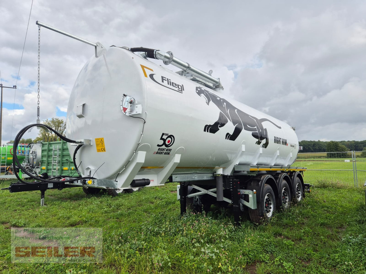 Fliegl STF 30.000 Truck-Line Dreiachs Zubringerfass - Κοπροδιανομέας υγρής κοπριάς: φωτογραφία 1 Fliegl STF 30.000 Truck-Line Dreiachs Zubringerfass - Κοπροδιανομέας υγρής κοπριάς: φωτογραφία 1