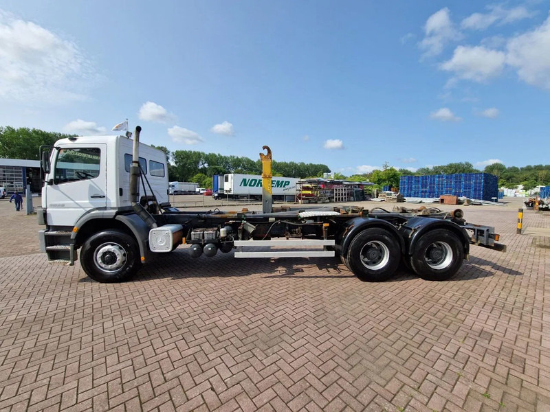 Mercedes-Benz Atego 2628 6x4 Euro 3 Manual Gear full steel suspension - Φορτηγό φόρτωσης γάντζου: φωτογραφία 5 Mercedes-Benz Atego 2628 6x4 Euro 3 Manual Gear full steel suspension - Φορτηγό φόρτωσης γάντζου: φωτογραφία 5