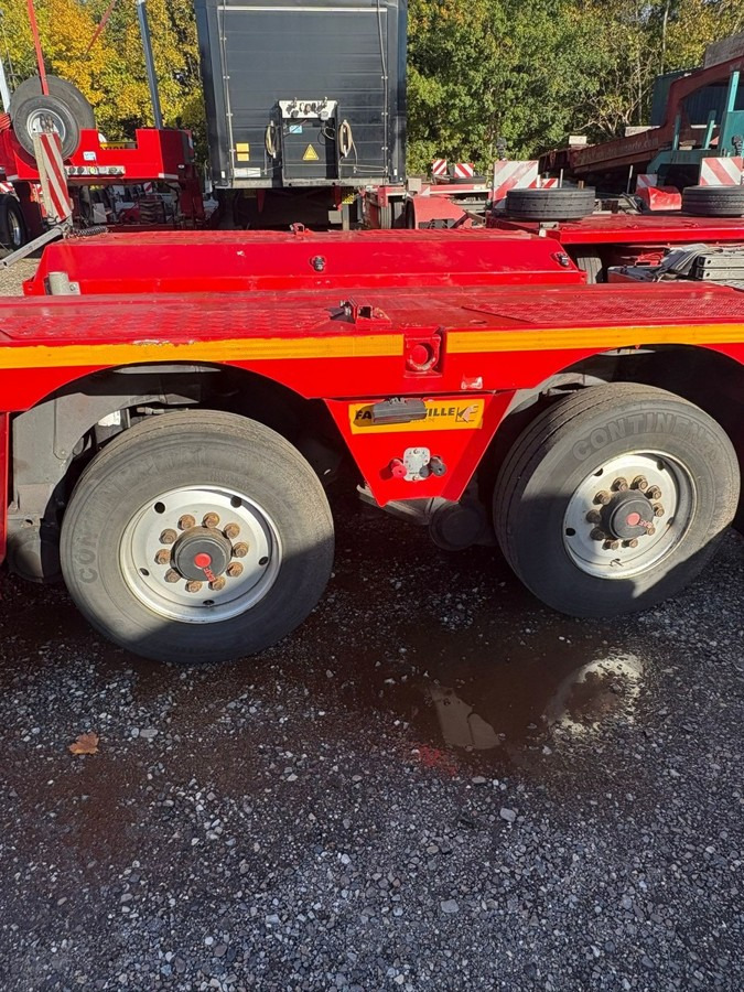 FAYMONVILLE Megamax Z-2H-V-KBV-AA Yachttransport - Επικαθήμενο με χαμηλό δάπεδο: φωτογραφία 4 FAYMONVILLE Megamax Z-2H-V-KBV-AA Yachttransport - Επικαθήμενο με χαμηλό δάπεδο: φωτογραφία 4