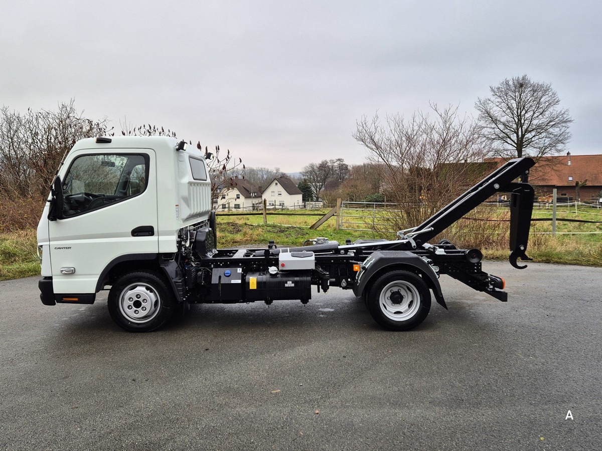 FUSO 3C15 Duonic Aut.City Abrollkipper AHK 3.5T - Φορτηγό φόρτωσης γάντζου: φωτογραφία 4 FUSO 3C15 Duonic Aut.City Abrollkipper AHK 3.5T - Φορτηγό φόρτωσης γάντζου: φωτογραφία 4