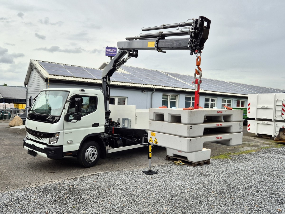 FUSO FUSO 9C18 Canter Alu Pritsche 5.5m Kran 3x hydr. - Μικρό φορτηγό με καρότσα: φωτογραφία 1 FUSO FUSO 9C18 Canter Alu Pritsche 5.5m Kran 3x hydr. - Μικρό φορτηγό με καρότσα: φωτογραφία 1