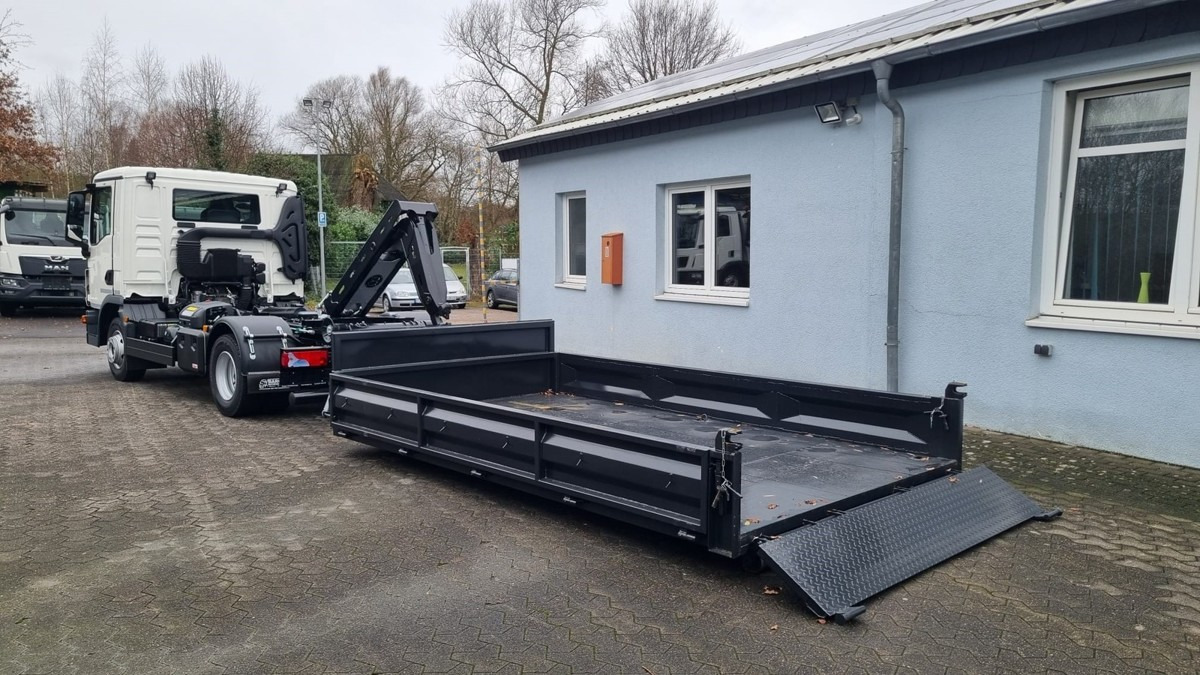 MAN TGL 12.220 BL NEU City Abrollkipper 8t TipMatic - Φορτηγό φόρτωσης γάντζου: φωτογραφία 2 MAN TGL 12.220 BL NEU City Abrollkipper 8t TipMatic - Φορτηγό φόρτωσης γάντζου: φωτογραφία 2