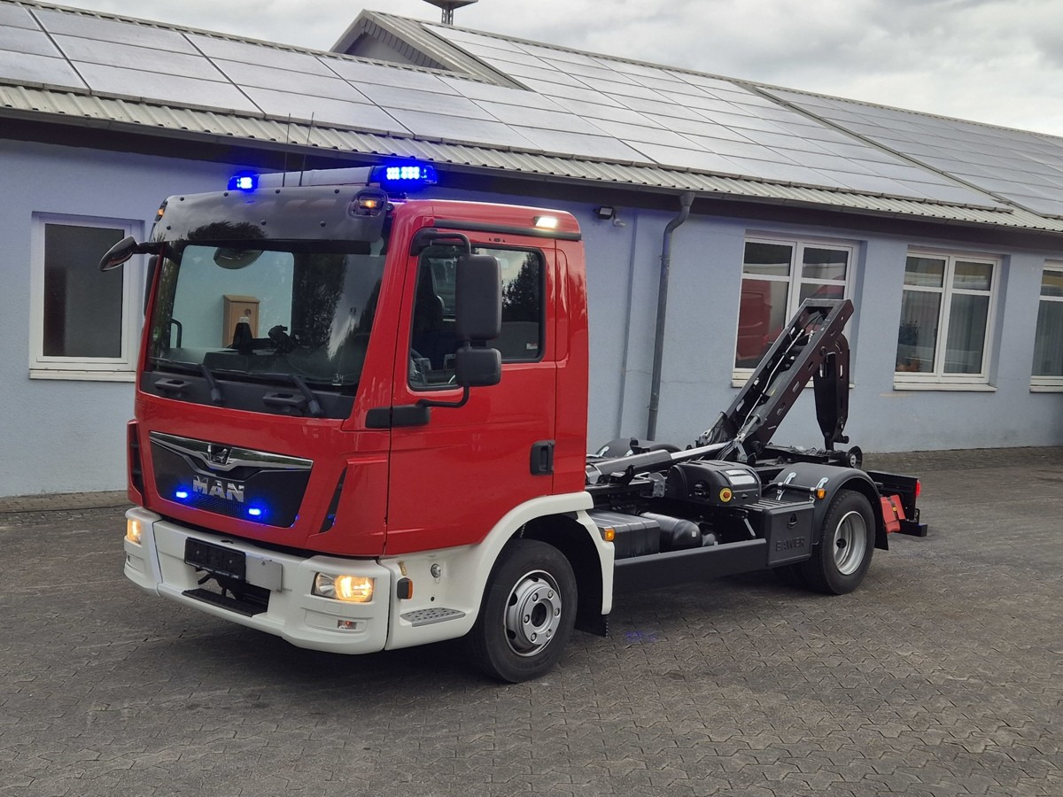 MAN TGL 8.190 Feuerwehrfahrzeug City Abrollkipper - Φορτηγό φόρτωσης γάντζου: φωτογραφία 1 MAN TGL 8.190 Feuerwehrfahrzeug City Abrollkipper - Φορτηγό φόρτωσης γάντζου: φωτογραφία 1