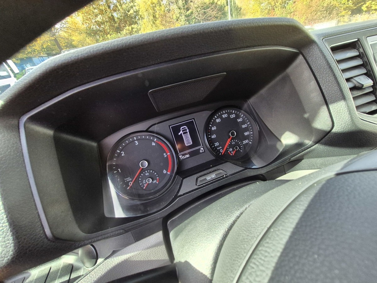 VW Crafter 35 Maxi L4H3 1Hand PDC - Βαν: φωτογραφία 5 VW Crafter 35 Maxi L4H3 1Hand PDC - Βαν: φωτογραφία 5