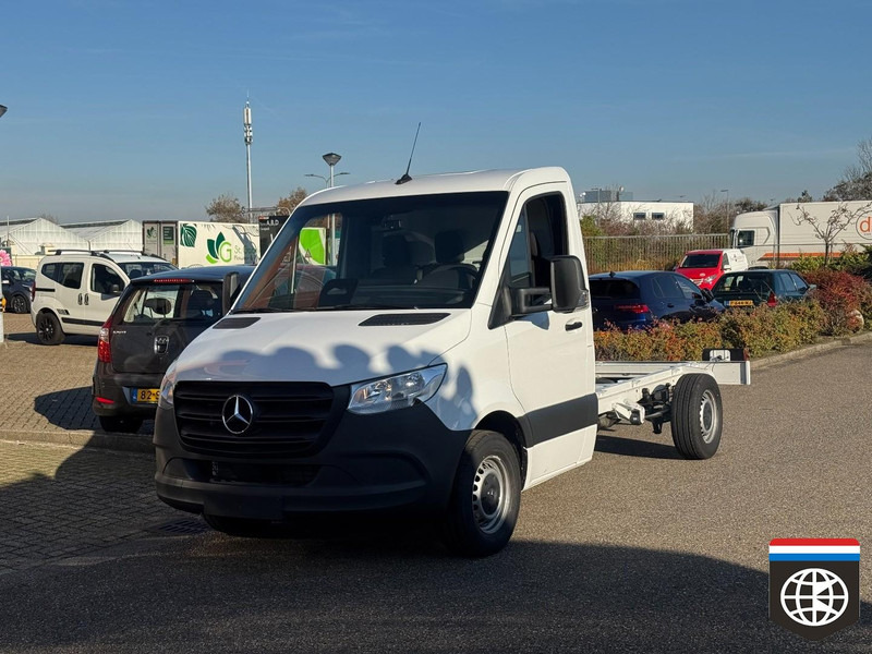 Mercedes-Benz Sprinter 315 CDi CHASSIS WB 3670 - AUTOMAAT NAVIGATIE *** BPM VRIJ !! - Ελαφρύ επαγγελματικό: φωτογραφία 3 Mercedes-Benz Sprinter 315 CDi CHASSIS WB 3670 - AUTOMAAT NAVIGATIE *** BPM VRIJ !! - Ελαφρύ επαγγελματικό: φωτογραφία 3
