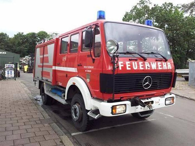 Mercedes-Benz 1019 AF 36 - Πυροσβεστικό όχημα: φωτογραφία 1 Mercedes-Benz 1019 AF 36 - Πυροσβεστικό όχημα: φωτογραφία 1