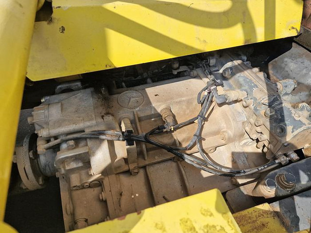 Μπετονιέρα φορτηγό Mercedes-Benz 2527 B 6X4: φωτογραφία 14 Μπετονιέρα φορτηγό Mercedes-Benz 2527 B 6X4: φωτογραφία 14