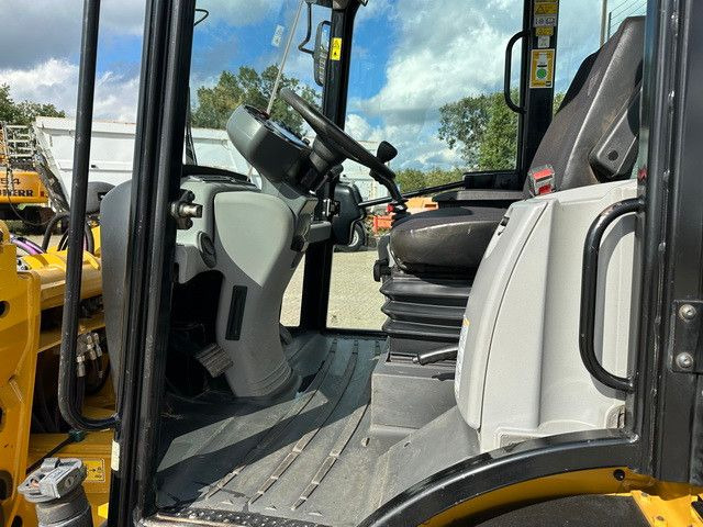 Ελαστιχοφόρος φορτωτής CAT 907 M 4x4, 4+1 Schaufel, Palettengabel, S.W.S: φωτογραφία 11