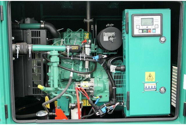 Cummins Stromgenerator, 15 kVA, sofort vefügbar - Βιομηχανική γεννήτρια: φωτογραφία 3 Cummins Stromgenerator, 15 kVA, sofort vefügbar - Βιομηχανική γεννήτρια: φωτογραφία 3