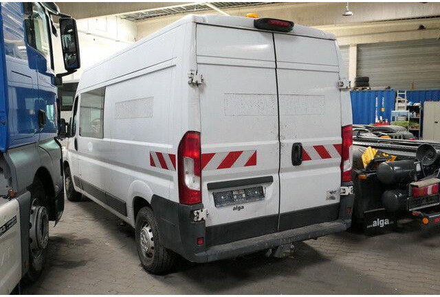 Fiat Ducato MultiCab, 6 Sitze, AHK, Klima, Trennwand - Βαν: φωτογραφία 4 Fiat Ducato MultiCab, 6 Sitze, AHK, Klima, Trennwand - Βαν: φωτογραφία 4