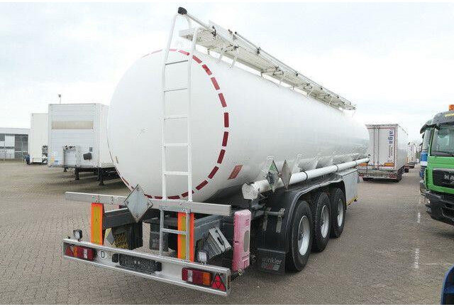 Kässbohrer STH 34/10-24/Tank 34.000 ltr./Unterbefüll./Pumpe - Επικαθήμενο βυτίο: φωτογραφία 4 Kässbohrer STH 34/10-24/Tank 34.000 ltr./Unterbefüll./Pumpe - Επικαθήμενο βυτίο: φωτογραφία 4