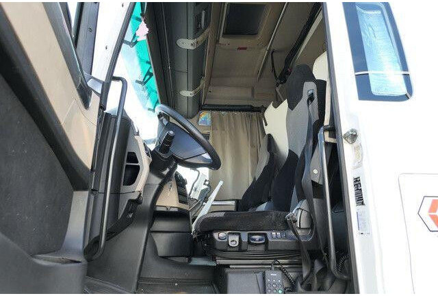 MAN 18.500 TGX 4x2, Intarder, Spoiler, Klima,2x Tank - Τράκτορας: φωτογραφία 4 MAN 18.500 TGX 4x2, Intarder, Spoiler, Klima,2x Tank - Τράκτορας: φωτογραφία 4