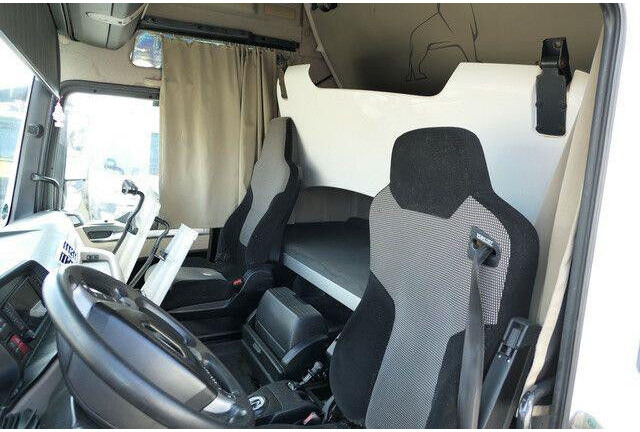 MAN 18.500 TGX 4x2, Intarder, Spoiler, Klima,2x Tank - Τράκτορας: φωτογραφία 5 MAN 18.500 TGX 4x2, Intarder, Spoiler, Klima,2x Tank - Τράκτορας: φωτογραφία 5