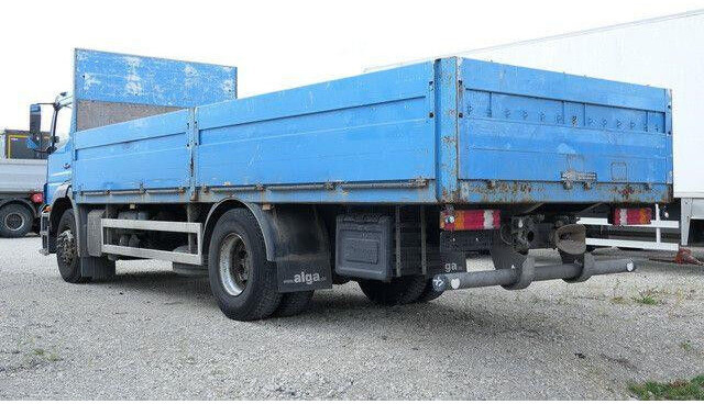 Mercedes-Benz 1833 L Axor 4x2, 7.200mm lang, AHK, Gerüst,Klima - Φορτηγό με ανοιχτή καρότσα: φωτογραφία 4 Mercedes-Benz 1833 L Axor 4x2, 7.200mm lang, AHK, Gerüst,Klima - Φορτηγό με ανοιχτή καρότσα: φωτογραφία 4