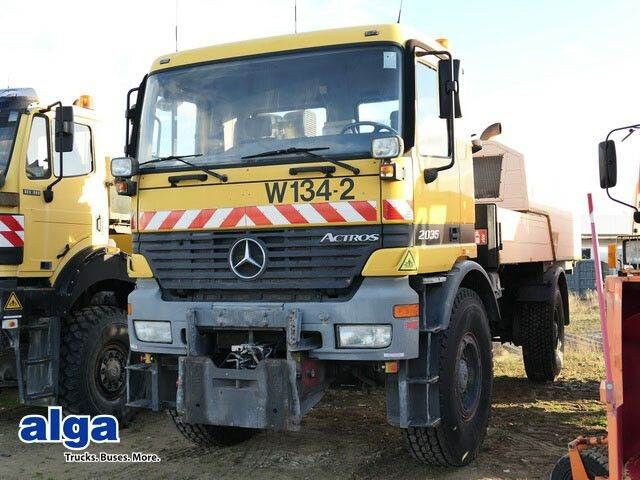 Mercedes-Benz 2035 AK Actros 4x4, Kehrmaschine Schmidt, Allrad - Εκχιονιστικό μηχάνημα: φωτογραφία 3 Mercedes-Benz 2035 AK Actros 4x4, Kehrmaschine Schmidt, Allrad - Εκχιονιστικό μηχάνημα: φωτογραφία 3