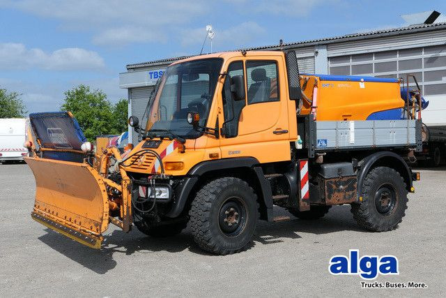 Unimog U 300 4x4, Schmidt, Streuer, Schild, Klima,27tkm - Ελαφρύ επαγγελματικό: φωτογραφία 1 Unimog U 300 4x4, Schmidt, Streuer, Schild, Klima,27tkm - Ελαφρύ επαγγελματικό: φωτογραφία 1