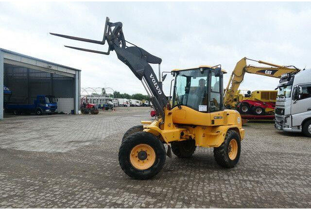 Volvo L30G, 4+1 Schaufel, Palettengabel, Hydr. S.W.S. - Ελαστιχοφόρος φορτωτής: φωτογραφία 5 Volvo L30G, 4+1 Schaufel, Palettengabel, Hydr. S.W.S. - Ελαστιχοφόρος φορτωτής: φωτογραφία 5
