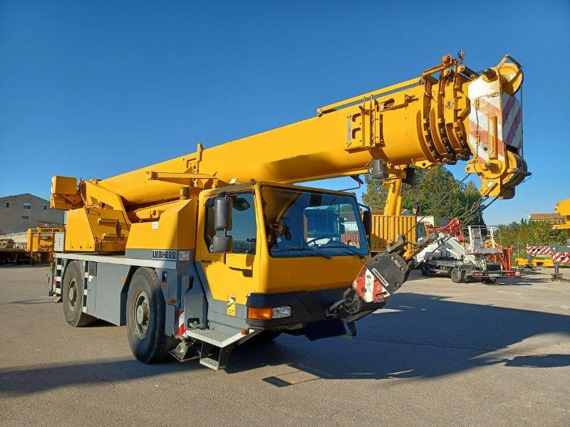 LIEBHERR LTM 1040 2.1 - Τηλεσκοπικός γερανός: φωτογραφία 1 LIEBHERR LTM 1040 2.1 - Τηλεσκοπικός γερανός: φωτογραφία 1