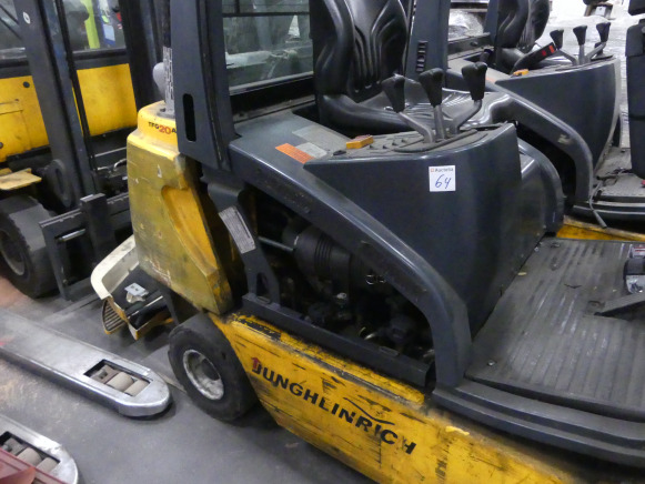 2 Chariots élévateur au gaz Jungheinrich TFG20A - Περονοφόρο όχημα: φωτογραφία 3 2 Chariots élévateur au gaz Jungheinrich TFG20A - Περονοφόρο όχημα: φωτογραφία 3