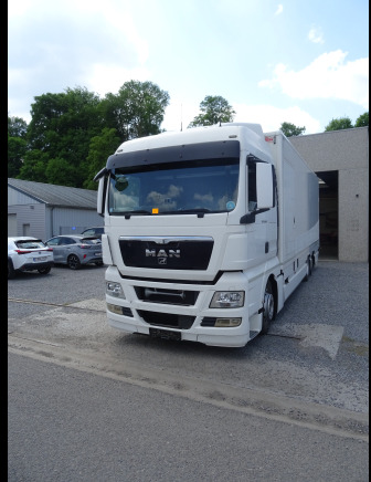 Camion MAN TGX26.400 (2009-731.695 km-VIN:WMA21XZZ7AW137860) - Φορτηγό κόφα: φωτογραφία 2 Camion MAN TGX26.400 (2009-731.695 km-VIN:WMA21XZZ7AW137860) - Φορτηγό κόφα: φωτογραφία 2