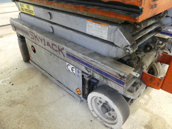 Nacelle ciseaux électrique Skyjack III 3015 - Ψαλιδωτό ανυψωτικό: φωτογραφία 3 Nacelle ciseaux électrique Skyjack III 3015 - Ψαλιδωτό ανυψωτικό: φωτογραφία 3