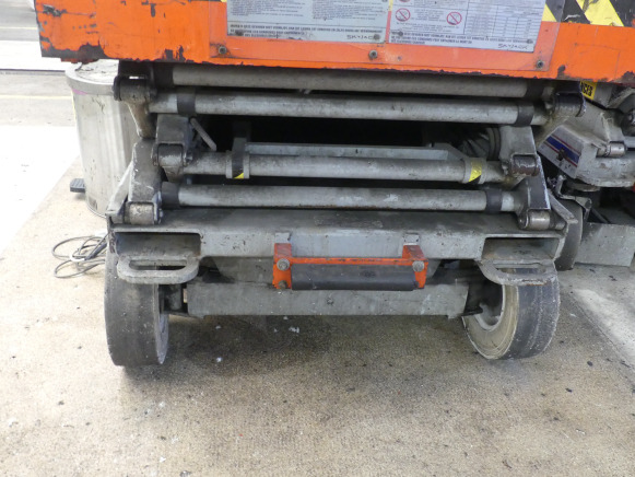 Nacelle ciseaux électrique Skyjack SJI 4620 - Ψαλιδωτό ανυψωτικό: φωτογραφία 4 Nacelle ciseaux électrique Skyjack SJI 4620 - Ψαλιδωτό ανυψωτικό: φωτογραφία 4