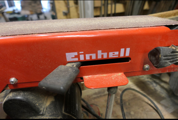 Ponceuse à bande + lapidaire Einhell TC-US 400 - Ξυλουργικό μηχάνημα: φωτογραφία 5 Ponceuse à bande + lapidaire Einhell TC-US 400 - Ξυλουργικό μηχάνημα: φωτογραφία 5