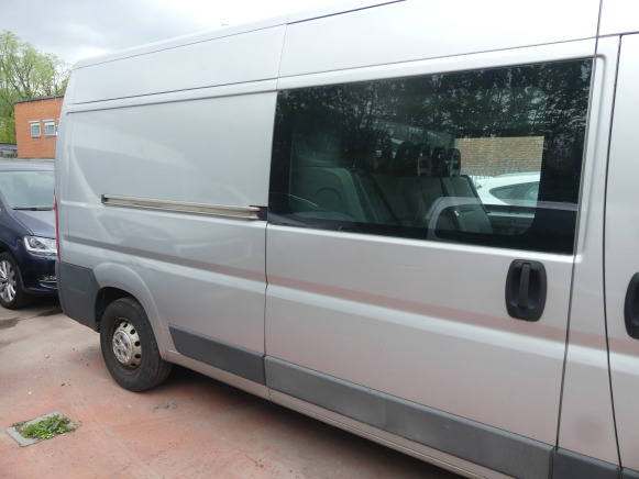 REF:1-LXD-193 - Camionnette double cabine Peugeot Boxer - Numéro de châssis : VF3YCTMFC12A13602 - Ελαφρύ επαγγελματικό: φωτογραφία 4 REF:1-LXD-193 - Camionnette double cabine Peugeot Boxer - Numéro de châssis : VF3YCTMFC12A13602 - Ελαφρύ επαγγελματικό: φωτογραφία 4