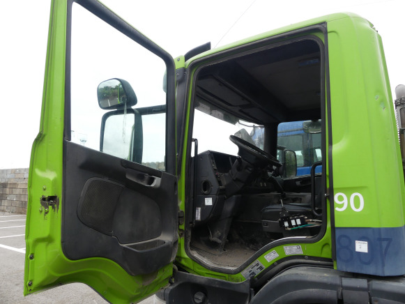 REF:1290 - Camion porte container Scania PRT (2005-529.990 km) - Φορτηγό μεταφοράς εμπορευματοκιβωτίων/ Κινητό αμάξωμα: φωτογραφία 5 REF:1290 - Camion porte container Scania PRT (2005-529.990 km) - Φορτηγό μεταφοράς εμπορευματοκιβωτίων/ Κινητό αμάξωμα: φωτογραφία 5
