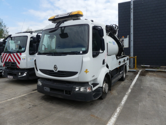 REF:19354 - Camion hydrocureur Renault Midlum 220DXI (2011-45.241 km) - Όχημα εκκένωσης βόθρων: φωτογραφία 1 REF:19354 - Camion hydrocureur Renault Midlum 220DXI (2011-45.241 km) - Όχημα εκκένωσης βόθρων: φωτογραφία 1