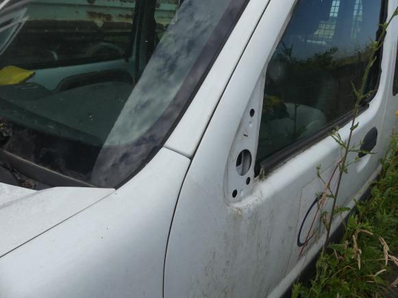 REF:Immatriculée sous : SXP067 - Voiture Renault - Μικρό βαν: φωτογραφία 3 REF:Immatriculée sous : SXP067 - Voiture Renault - Μικρό βαν: φωτογραφία 3