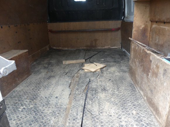 Άλλα μηχανήματα REF:immatriculée sous : 1-BRU-301 - Camionnette Ford Transit: φωτογραφία 7