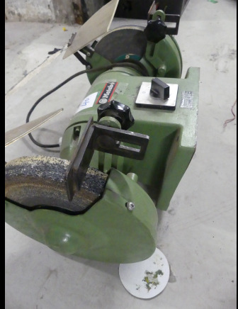 Touret à meuler double tété Métabo DS 7226D, Table de travail pliante Black&Decker (9714-040) - Μηχανήμα επεξεργασίας μετάλλου: φωτογραφία 4 Touret à meuler double tété Métabo DS 7226D, Table de travail pliante Black&Decker (9714-040) - Μηχανήμα επεξεργασίας μετάλλου: φωτογραφία 4