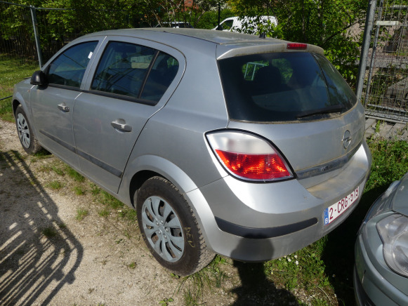 Voiture Opel Astra - Αυτοκίνητο: φωτογραφία 3 Voiture Opel Astra - Αυτοκίνητο: φωτογραφία 3