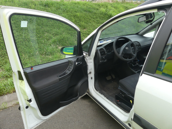 Voiture Opel ZAFIRA (2004-179.238 km) - Αυτοκίνητο: φωτογραφία 5 Voiture Opel ZAFIRA (2004-179.238 km) - Αυτοκίνητο: φωτογραφία 5