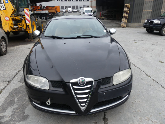 Voiture (saisie sur voirie) Alfa Romeo GT - Αυτοκίνητο: φωτογραφία 3 Voiture (saisie sur voirie) Alfa Romeo GT - Αυτοκίνητο: φωτογραφία 3