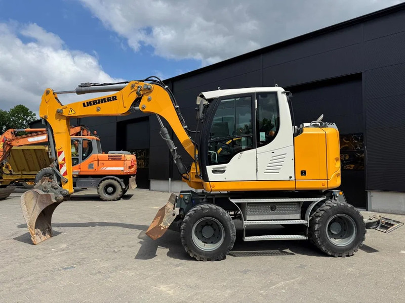 Liebherr A910 compact 2018 4000 uur !! 4x4 - Τροχοφόρος εκσκαφέας: φωτογραφία 1 Liebherr A910 compact 2018 4000 uur !! 4x4 - Τροχοφόρος εκσκαφέας: φωτογραφία 1