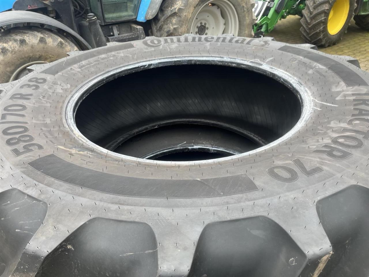 Continental 580/70R38 - Ελαστικό για Γεωργικά μηχανήματα: φωτογραφία 3 Continental 580/70R38 - Ελαστικό για Γεωργικά μηχανήματα: φωτογραφία 3