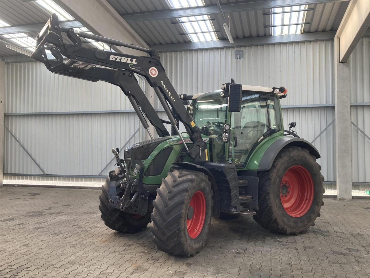 Fendt 516 Vario Profi - Τρακτέρ: φωτογραφία 1 Fendt 516 Vario Profi - Τρακτέρ: φωτογραφία 1