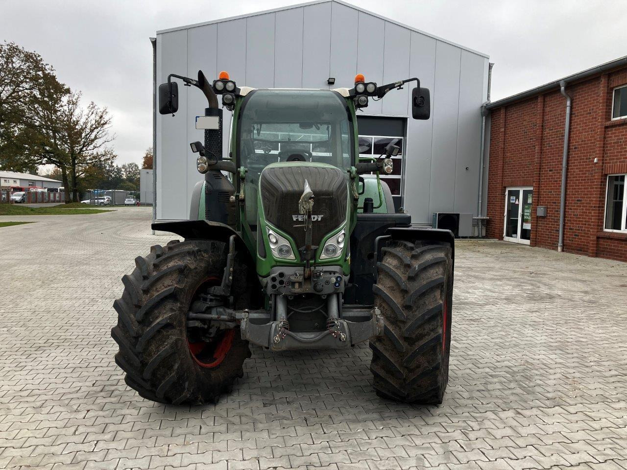 Fendt 716 Vario Profi Plus - Τρακτέρ: φωτογραφία 2 Fendt 716 Vario Profi Plus - Τρακτέρ: φωτογραφία 2