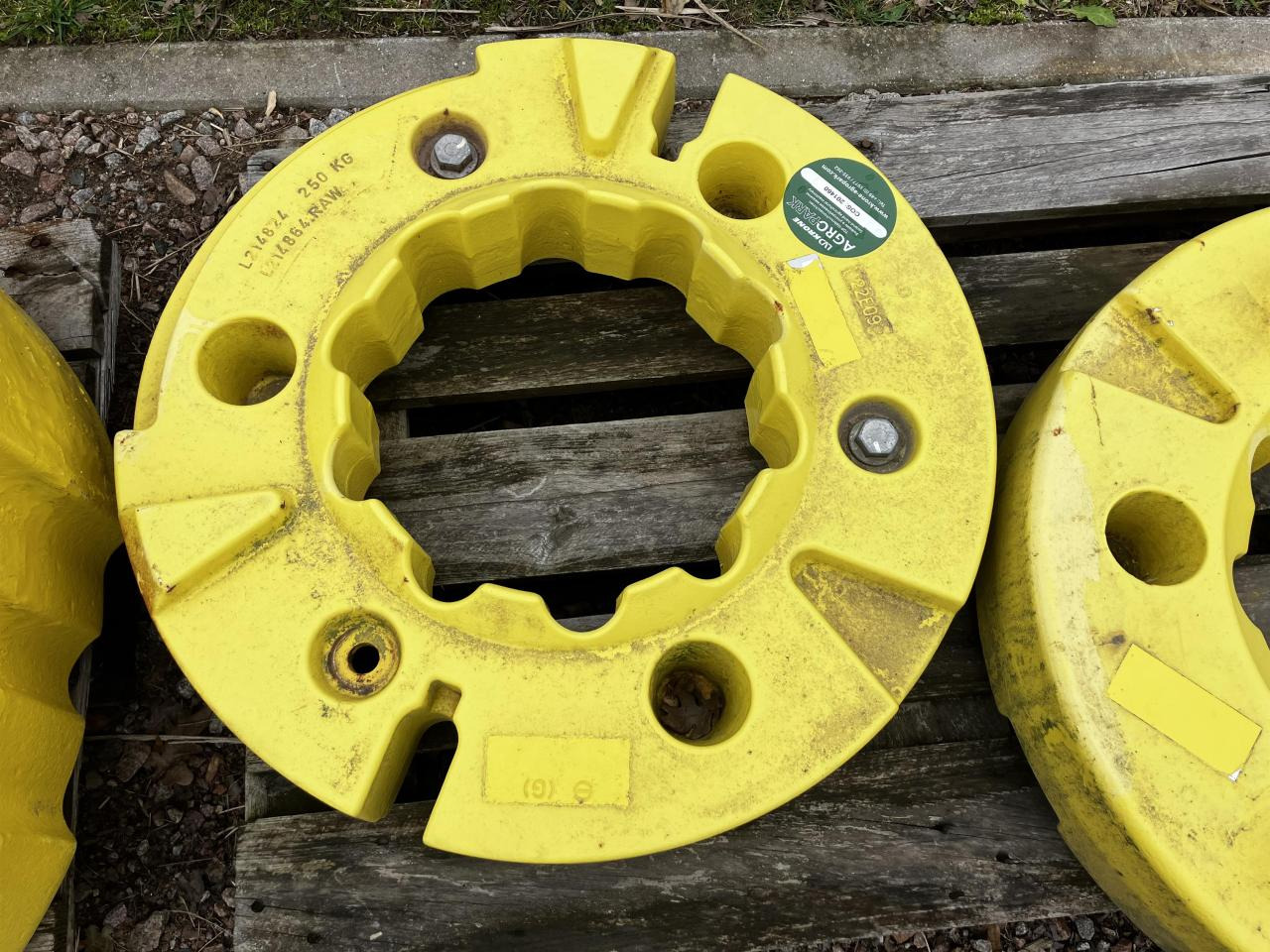 John Deere 2x 250kg - Ανταλλακτικό για Γεωργικά μηχανήματα: φωτογραφία 4 John Deere 2x 250kg - Ανταλλακτικό για Γεωργικά μηχανήματα: φωτογραφία 4