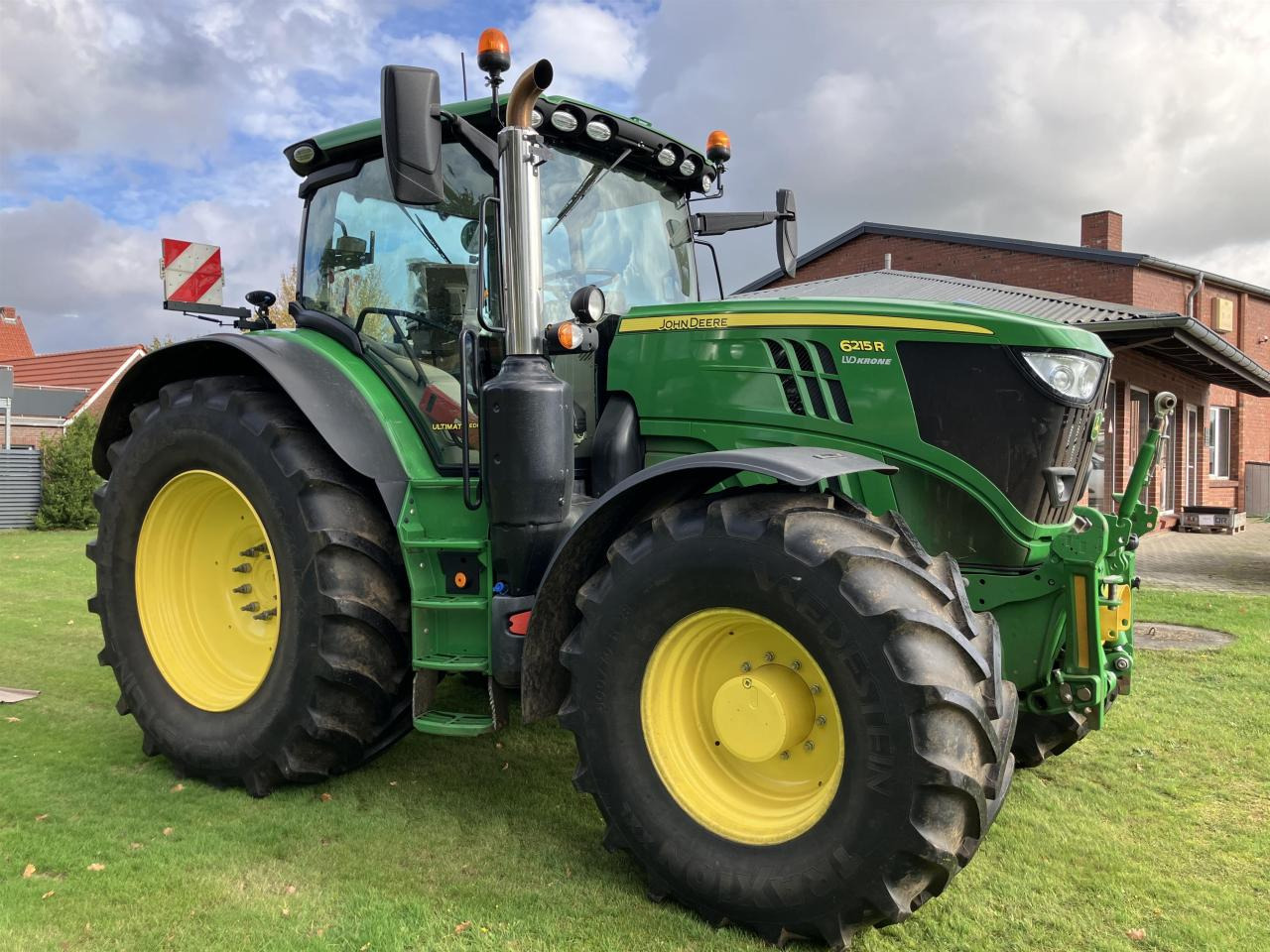 John Deere 6215R - Τρακτέρ: φωτογραφία 3 John Deere 6215R - Τρακτέρ: φωτογραφία 3